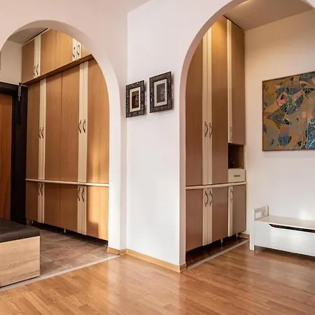 Emilija Apartmán *