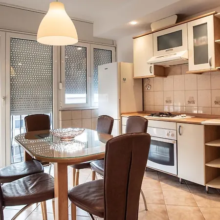 Emilija Apartmán *